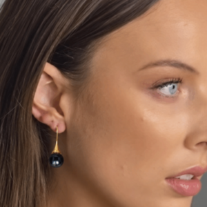 Bell Black Pearl Earrings in Gold